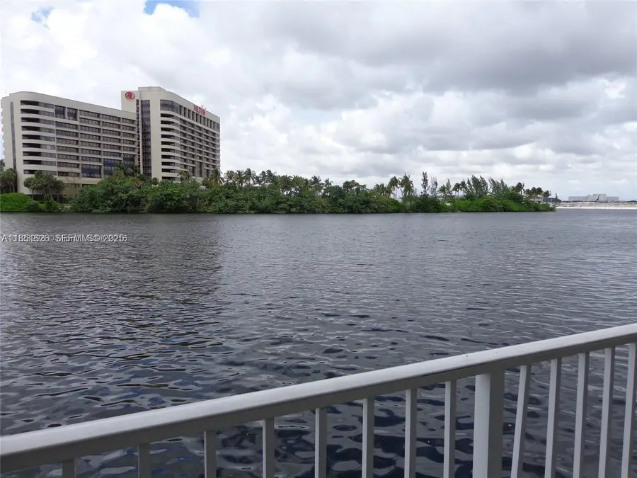 5091 NW 7th St #711, Miami, FL 33126 - Image #3