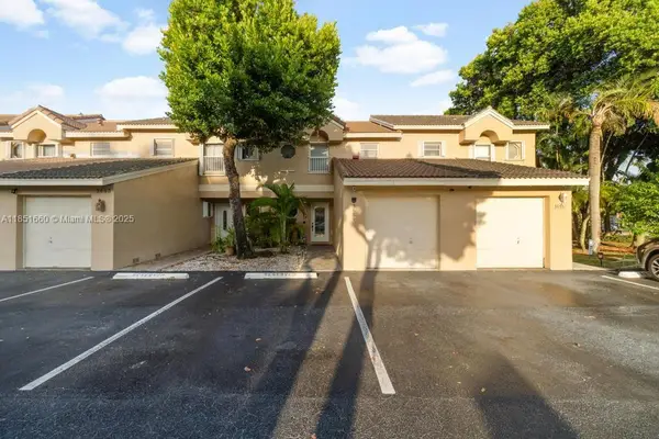 3659 NW 91st Ln, Sunrise, FL 33351