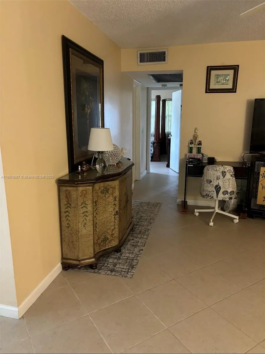 240 Northampton L #240, West Palm Beach, FL 33417 - Image #3
