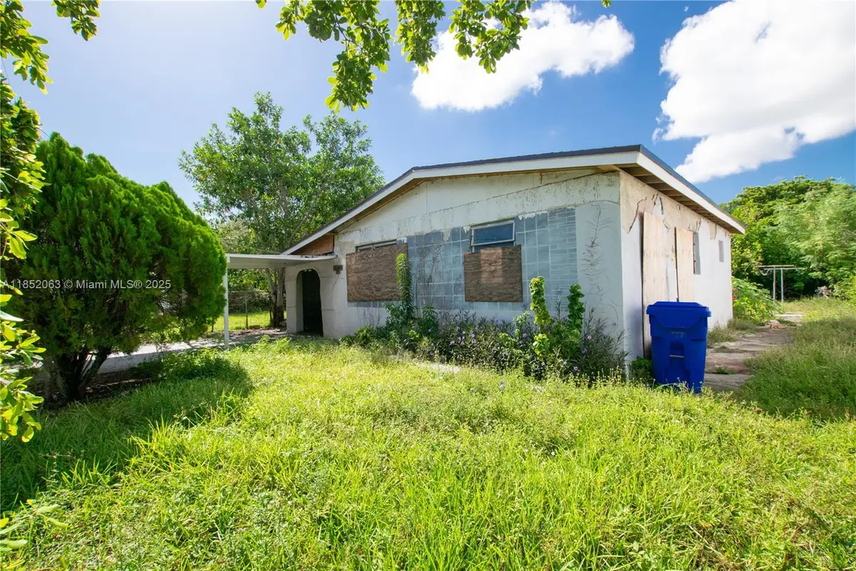 826 NW 56th St, Miami, FL 33127 - Image #1