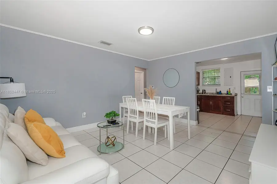 1521 NE 131st St, North Miami, FL 33161 - Image #2