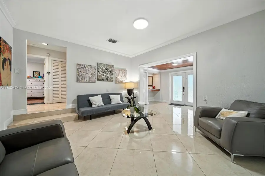 5005 E 6th Ave, Hialeah, FL 33013 - Image #3