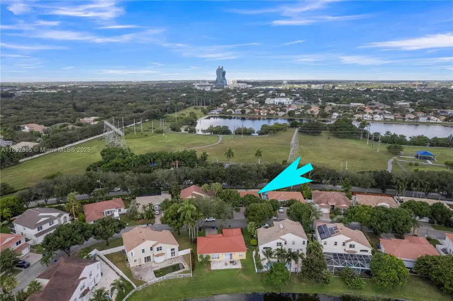5355 SW 34th Way, Hollywood, FL 33312 - Image #2