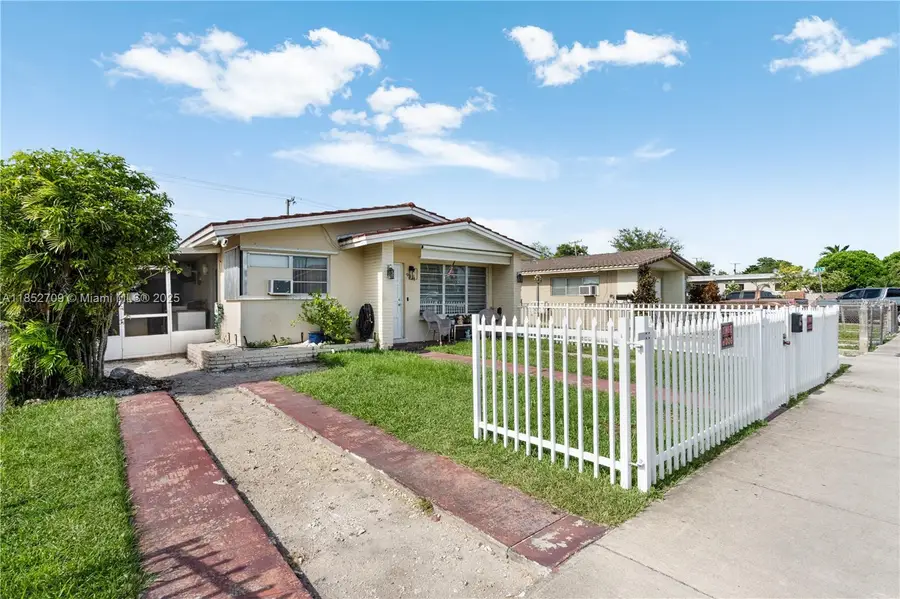 9311 SW 37th St, Miami, FL 33165 - Image #3