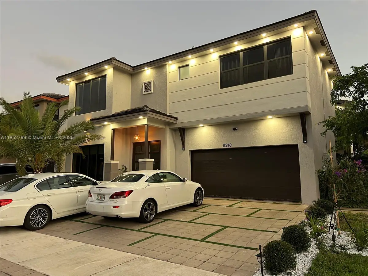 8910 NW 160th Ter, Miami Lakes, FL 33018 - Image #1