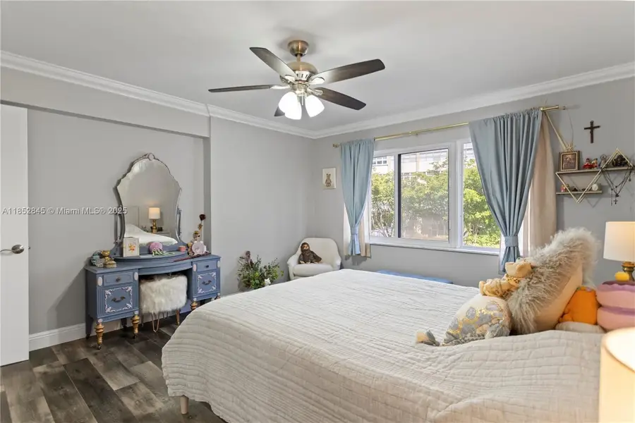 120 Golden Isles Dr #23B, Hallandale Beach, FL 33009 - #3