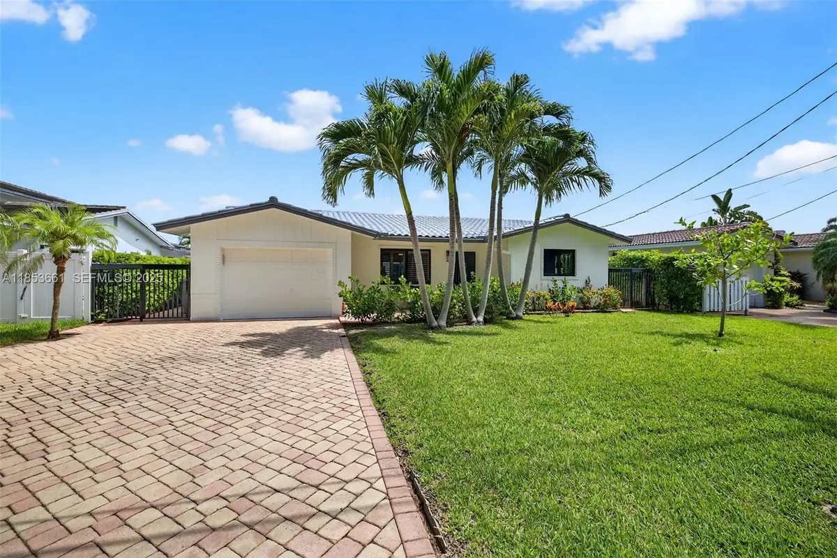2481 SE 15th St, Pompano Beach, FL 33062 - Image #1