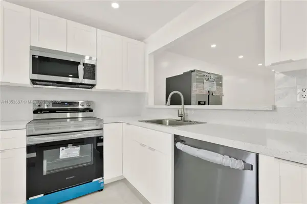 8320 Sands Point Blvd #M107, Tamarac, FL 33321