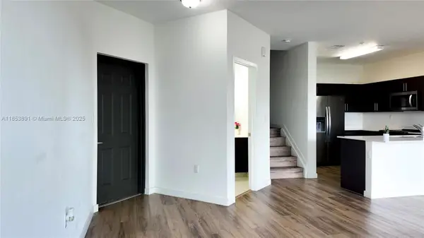 15560 SW 136 St #3-206, Miami, FL 33196