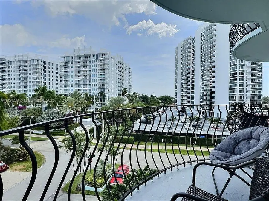 3250 NE 28th St #507, Fort Lauderdale, FL 33308 - Image #3