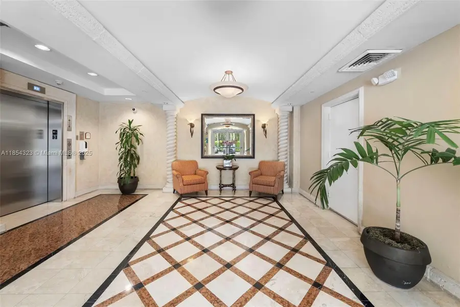 723 Crandon Blvd #305, Key Biscayne, FL 33149 - Image #3