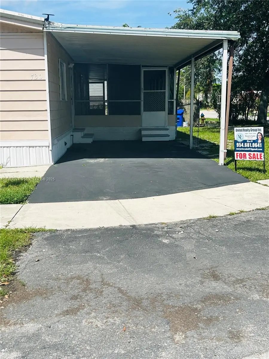 730 NW 214th Ave, Pembroke Pines, FL 33029 - Image #2