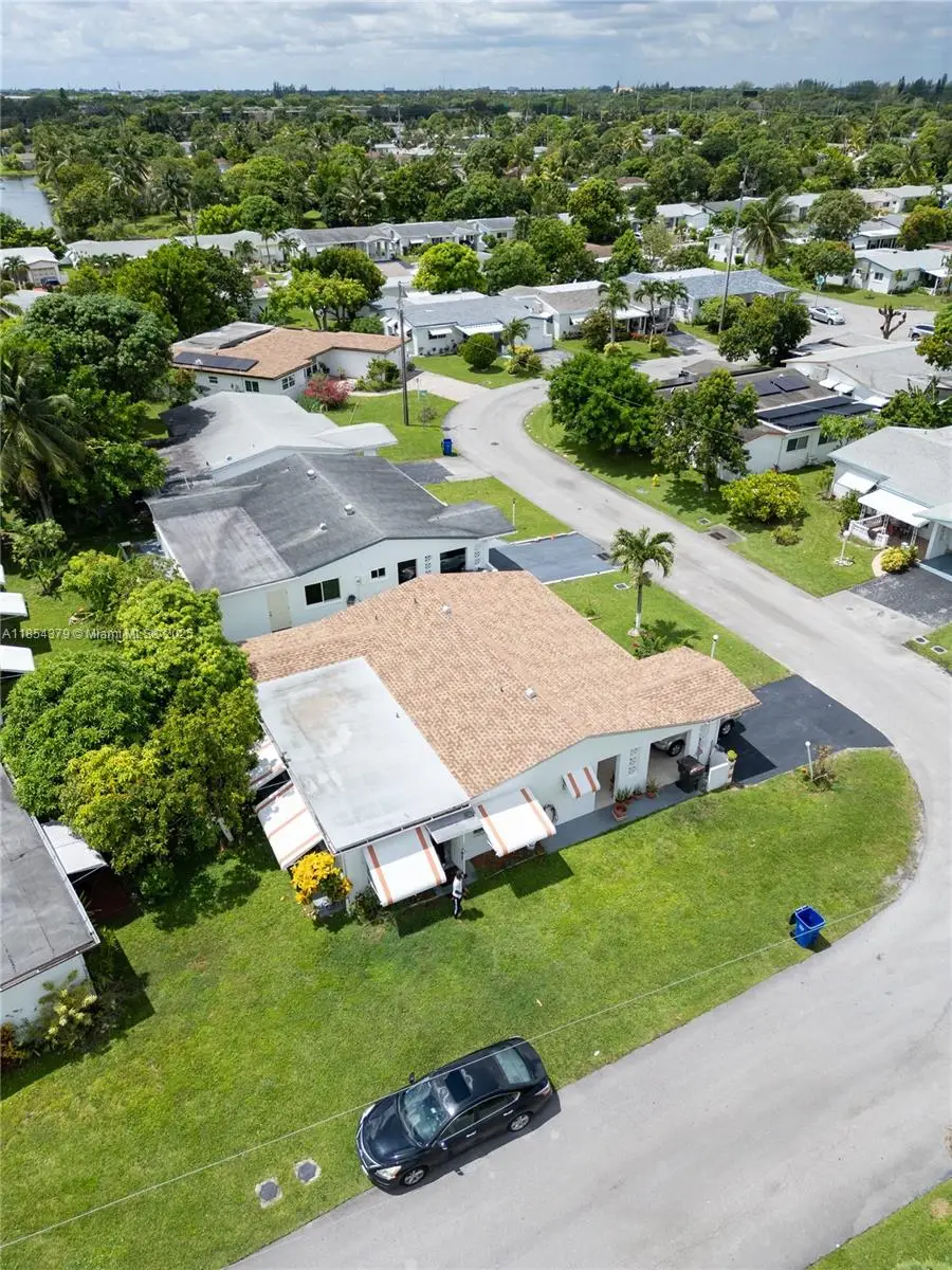 4290 NW 49th Ter, Lauderdale Lakes, FL 33319 - Image #2