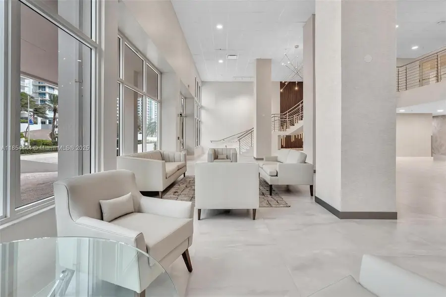 3000 S Ocean Dr #1210, Hollywood, FL 33019 - Image #2