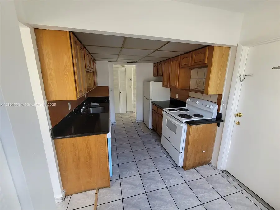 16400 NE 17th Ave #206, North Miami Beach, FL 33162 - Image #3