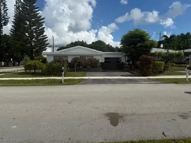 3025 Nw 11th St, Fort Lauderdale, FL 33311 - Image #2