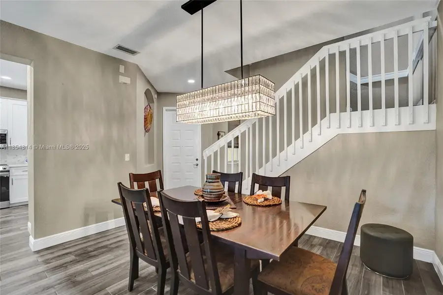 5724 NW 120th Ave, Coral Springs, FL 33076 - Image #2