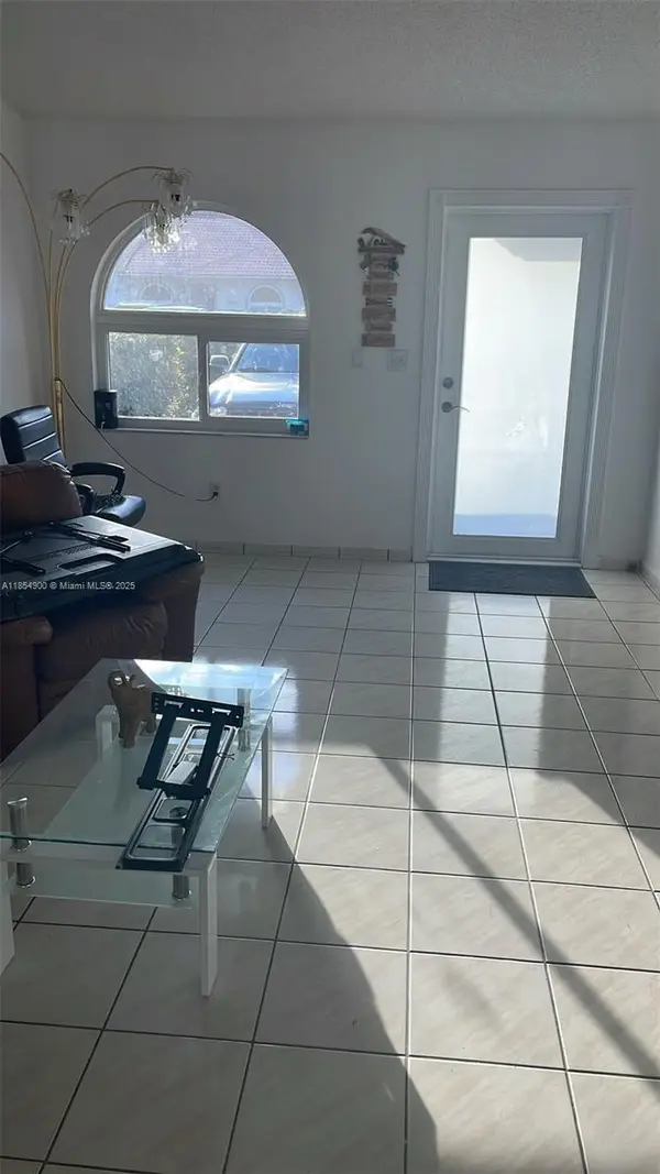 5661 W 21st Ave, Hialeah, FL 33016