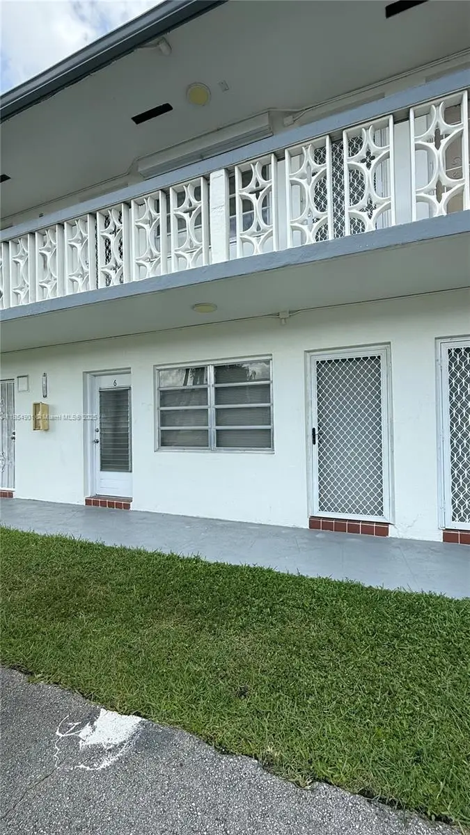 11 NE 204th St #6D, Miami Gardens, FL 33179 - Image #2