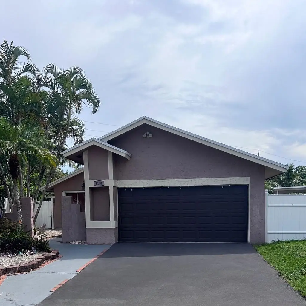 8195 SW 24th Pl, Miramar, FL 33025 - Image #1