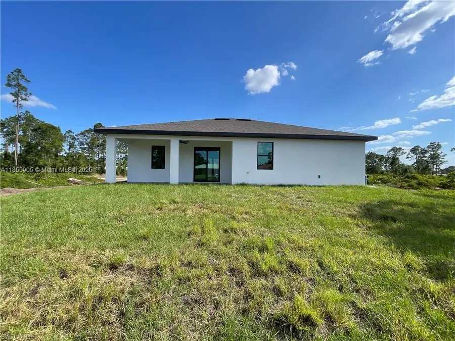 1137 Damen St E, Lehigh Acres, FL 33974 - #3