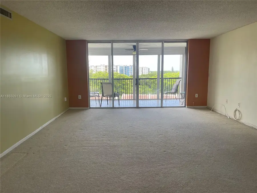 3940 Inverrary Blvd #701A, Lauderhill, FL 33319 - Image #3