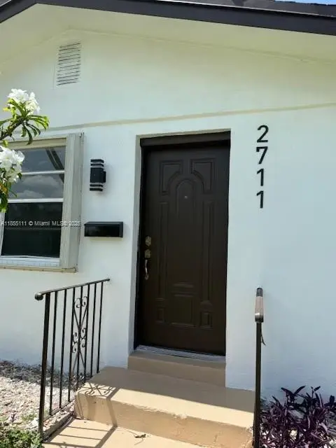 2711 Dewey St, Hollywood, FL 33020 - Image #3