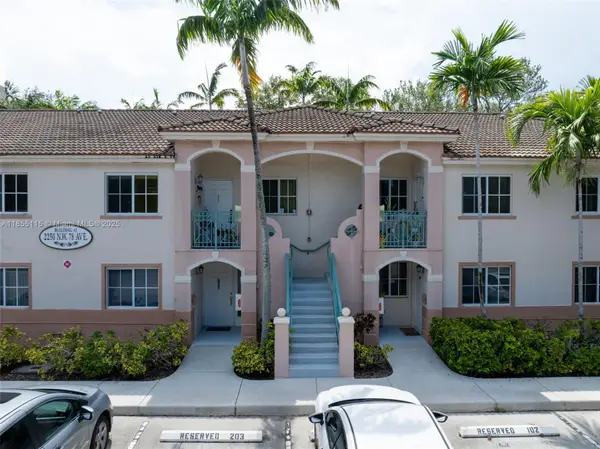 2250 NW 78th Ave #202, Pembroke Pines, FL 33024