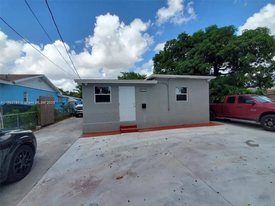 2425 NW 28th St, Miami, FL 33142 - Image #2