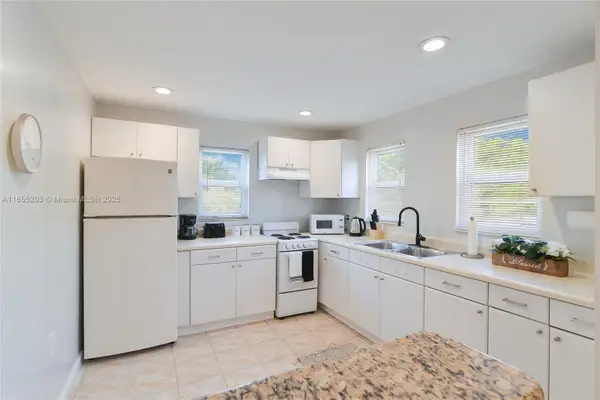 1947 Adams St, Hollywood, FL 33020