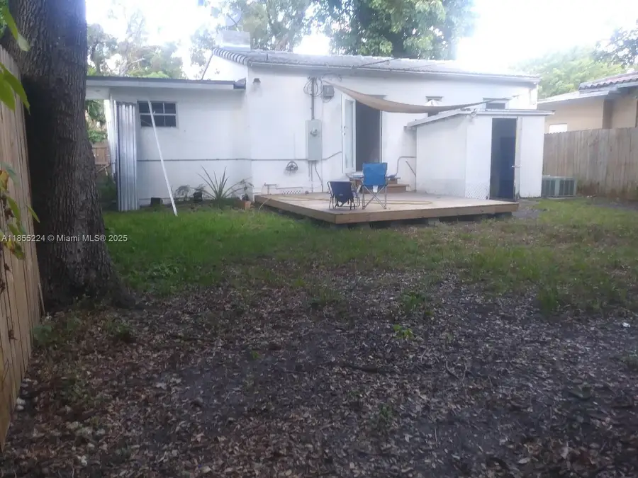 2608 SW 11th St, Miami, FL 33135 - Image #3