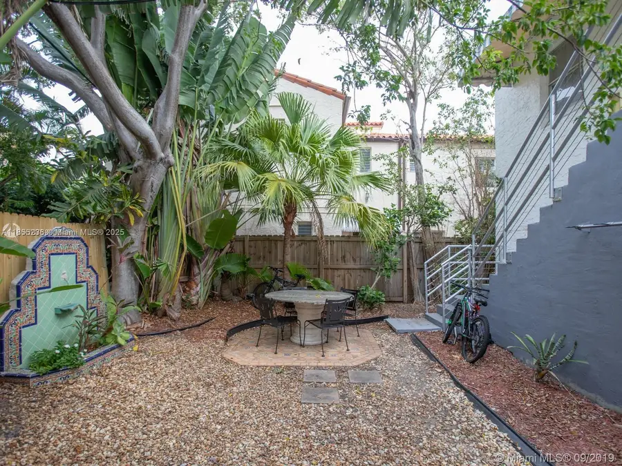 2816 Pine Tree Dr, Miami Beach, FL 33140 - Image #2