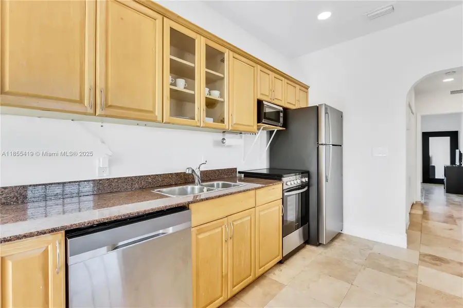 1016 71st St #201, Miami Beach, FL 33141 - Image #3