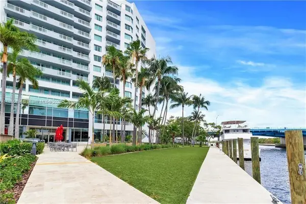 2670 E Sunrise Blvd #521, Fort Lauderdale, FL 33304