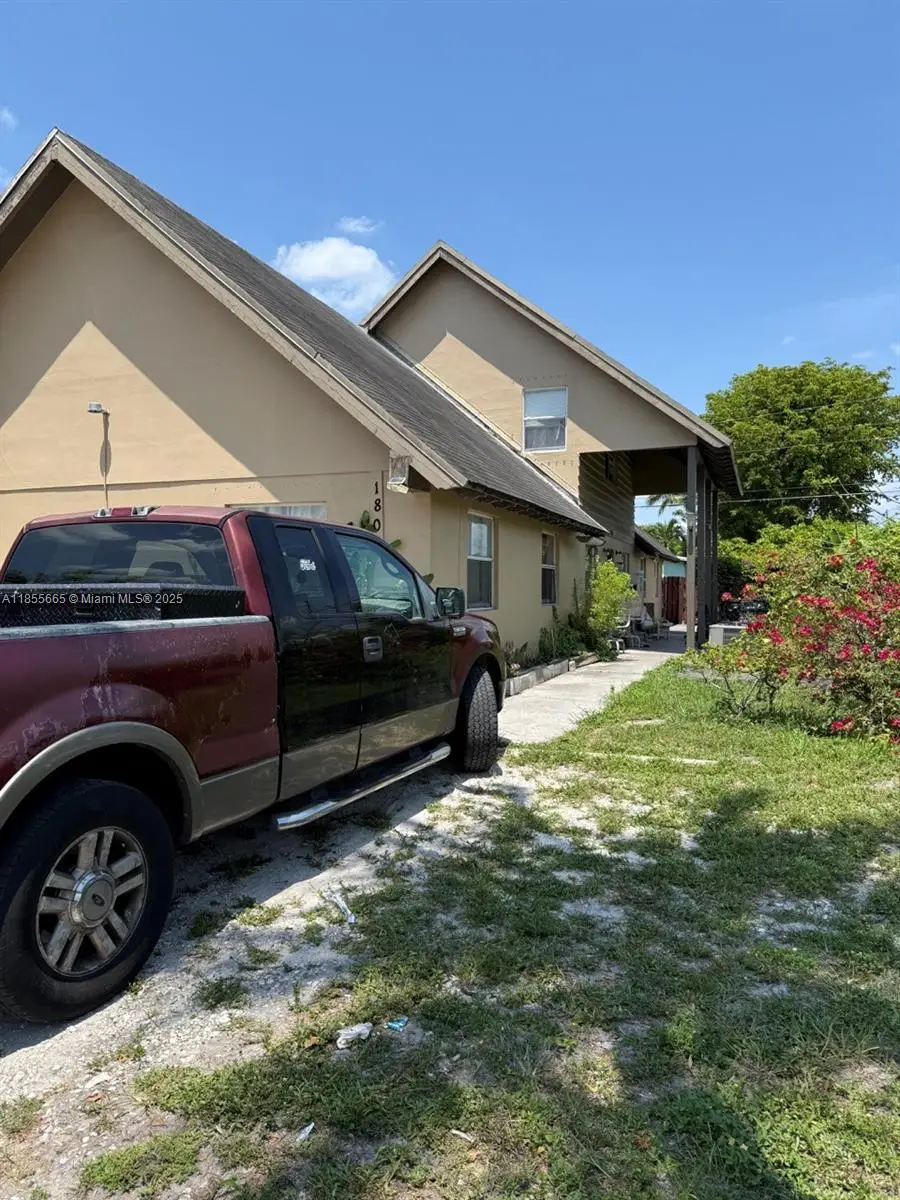 1801 Gardenia Rd, Fort Lauderdale, FL 33317 - #1