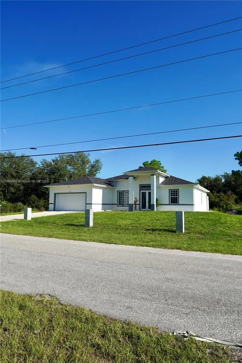 105 E 15th St, Lehigh Acres, FL 33972 - Image #3