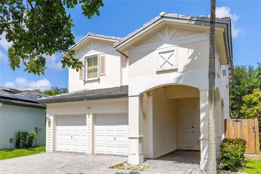201 NE 36th Ter, Homestead, FL 33033 - Image #2