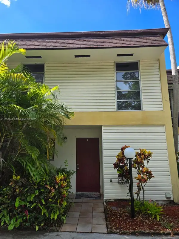 3320 Simms St #11F, Hollywood, FL 33021