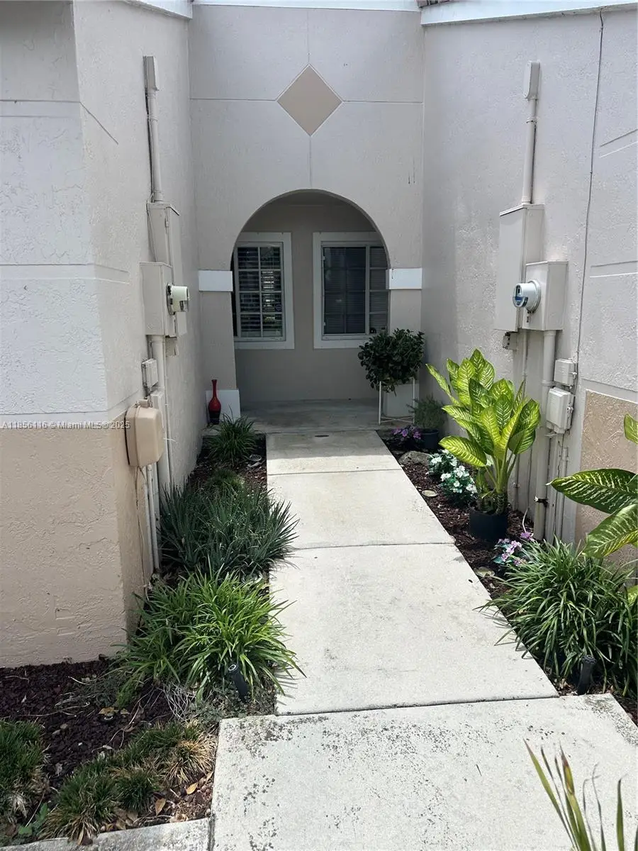 11624 SW 19th St, Miramar, FL 33025 - Image #3