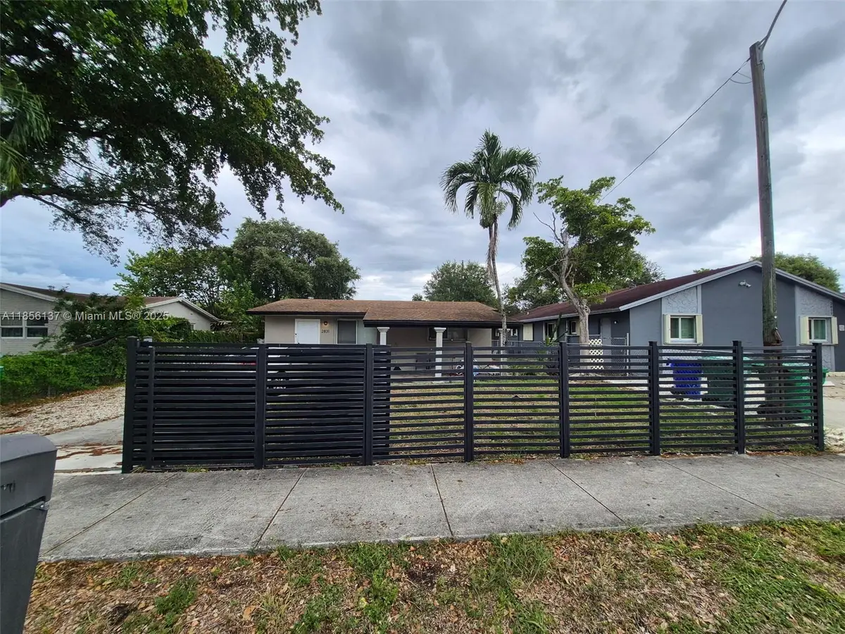 2831 NW 14th Ct, Fort Lauderdale, FL 33311 - Image #1