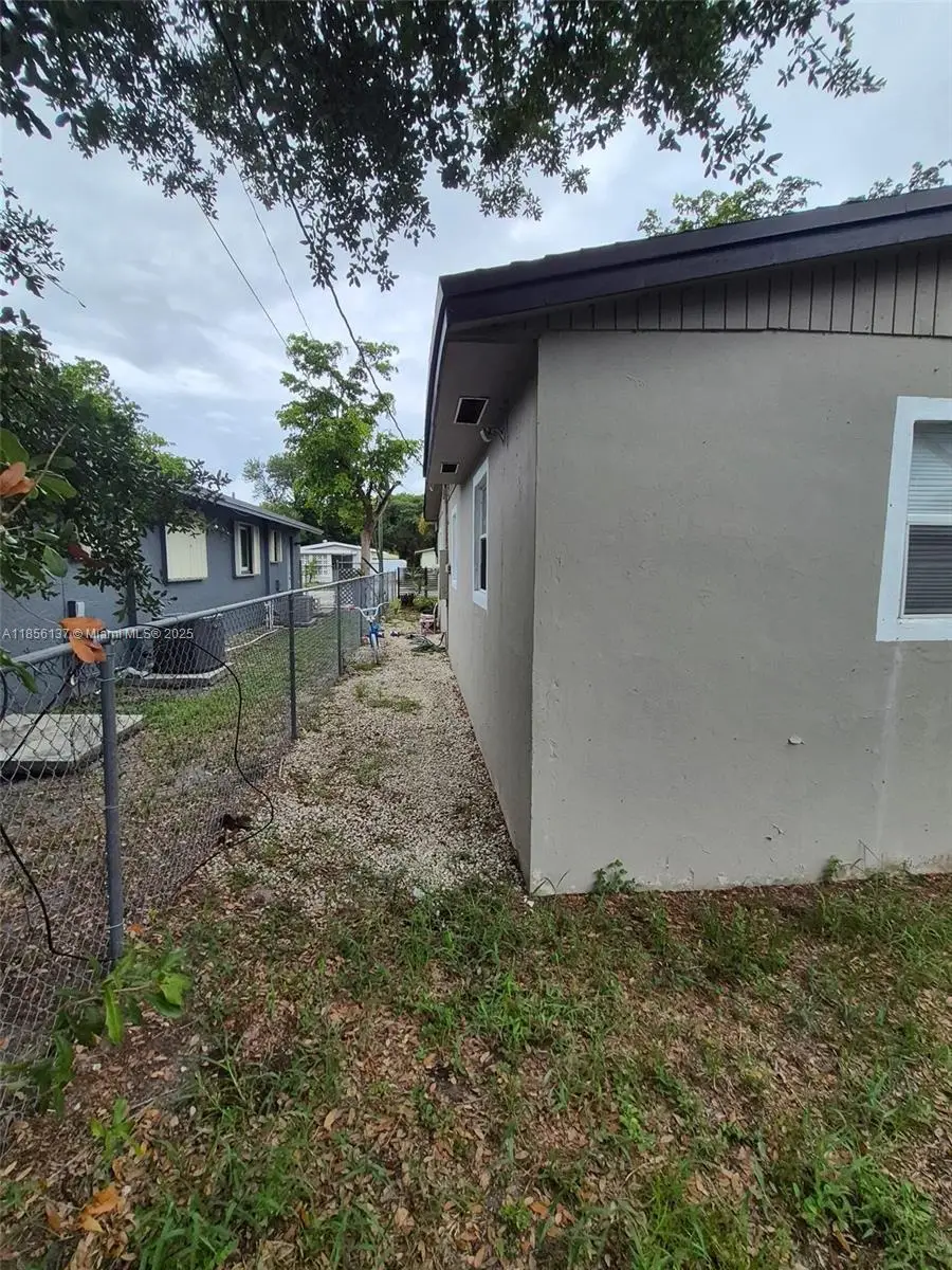2831 NW 14th Ct, Fort Lauderdale, FL 33311 - Image #3