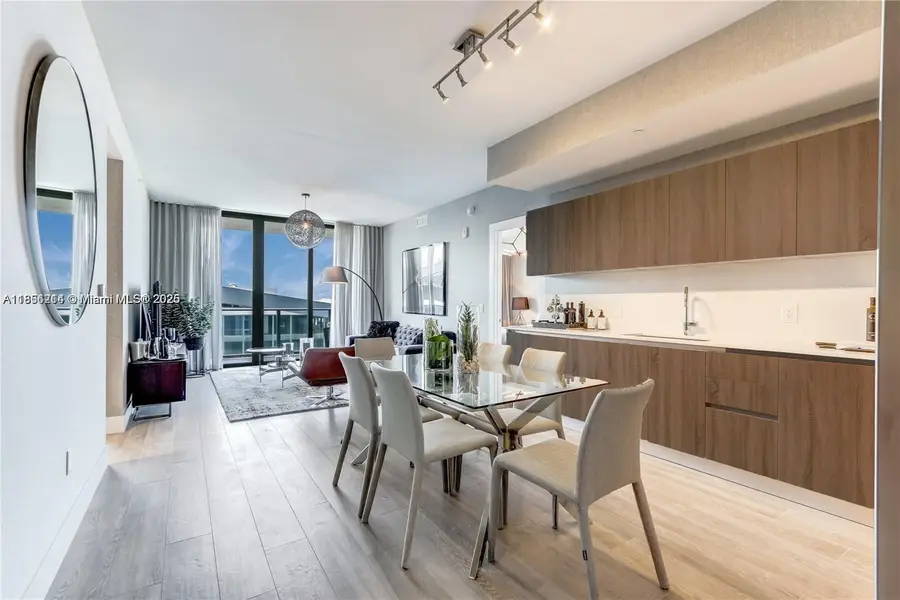 2960 NE 207th St #909, Aventura, FL 33180 - #3