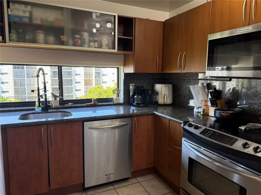 16919 N Bay Rd #710, Sunny Isles Beach, FL 33160 - #2