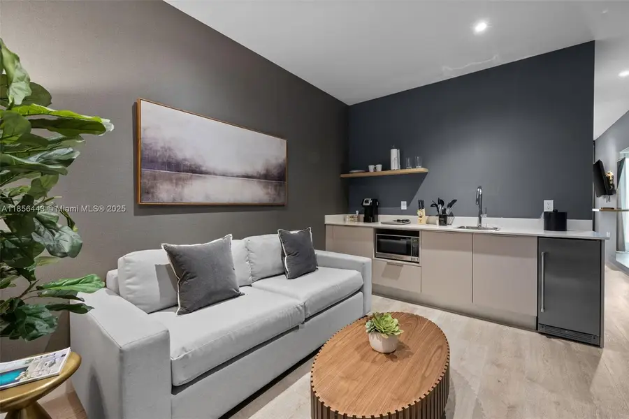 239 SW 9th St #305, Miami, FL 33130 - #2