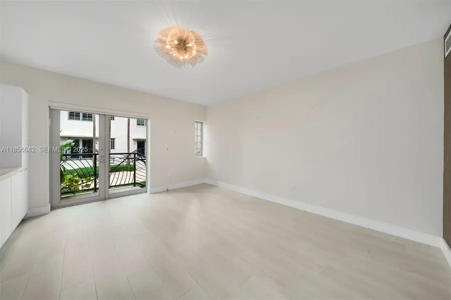 435 21st St #103, Miami Beach, FL 33139 - Image #2