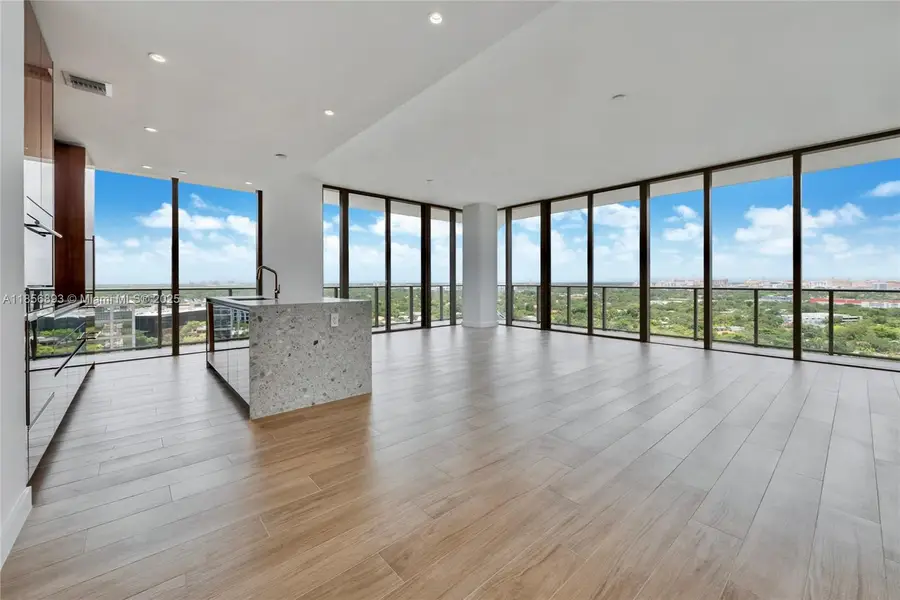 2678 Tigertail Ave #1501, Miami, FL 33133 - Image #2