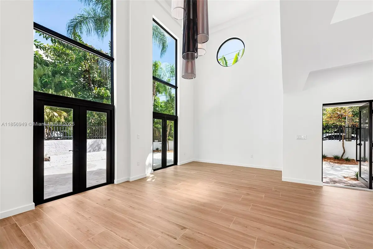 3000 Blaine St #3000, Miami, FL 33133 - Image #1