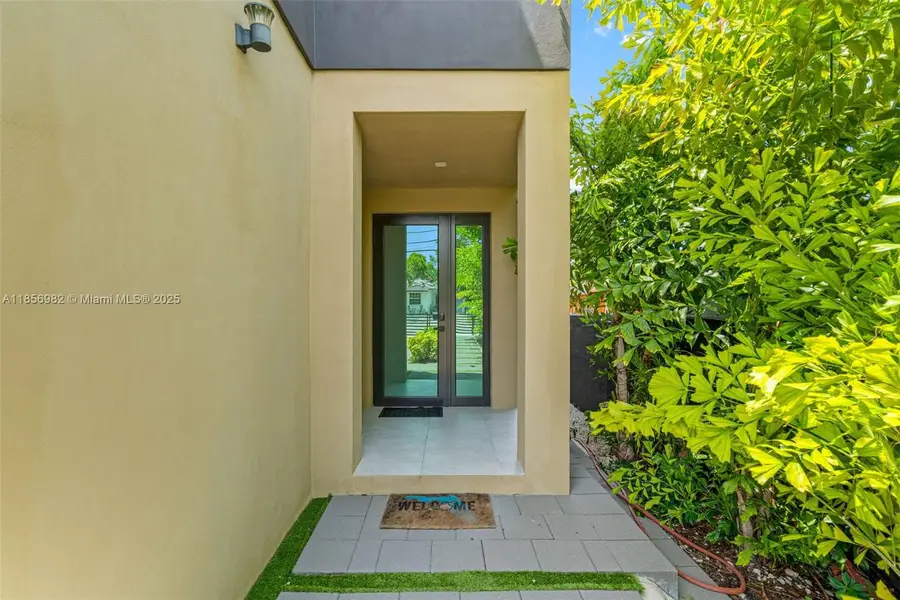 3617 SW 27th St, Miami, FL 33133 - Image #2