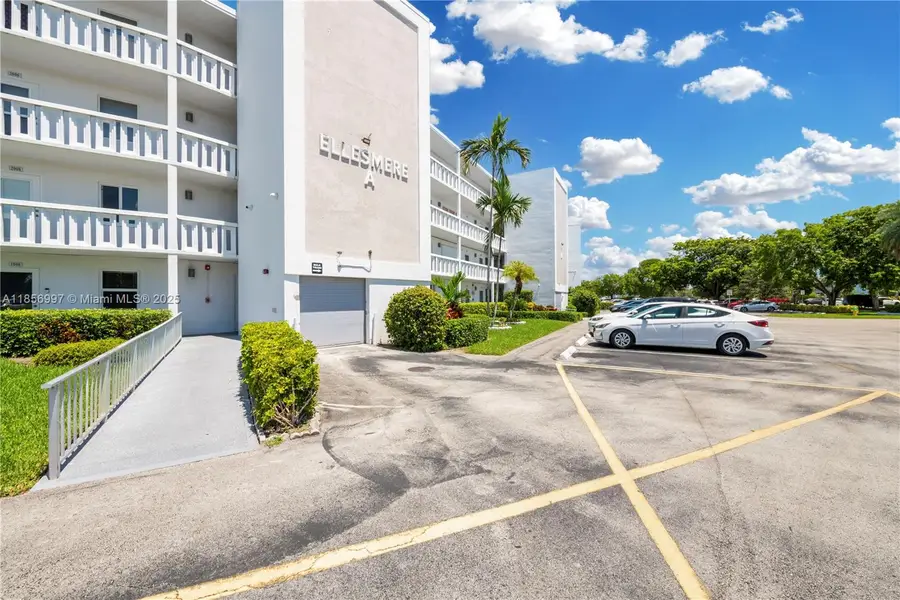 1010 Ellesmere A #1010, Deerfield Beach, FL 33442 - Image #3