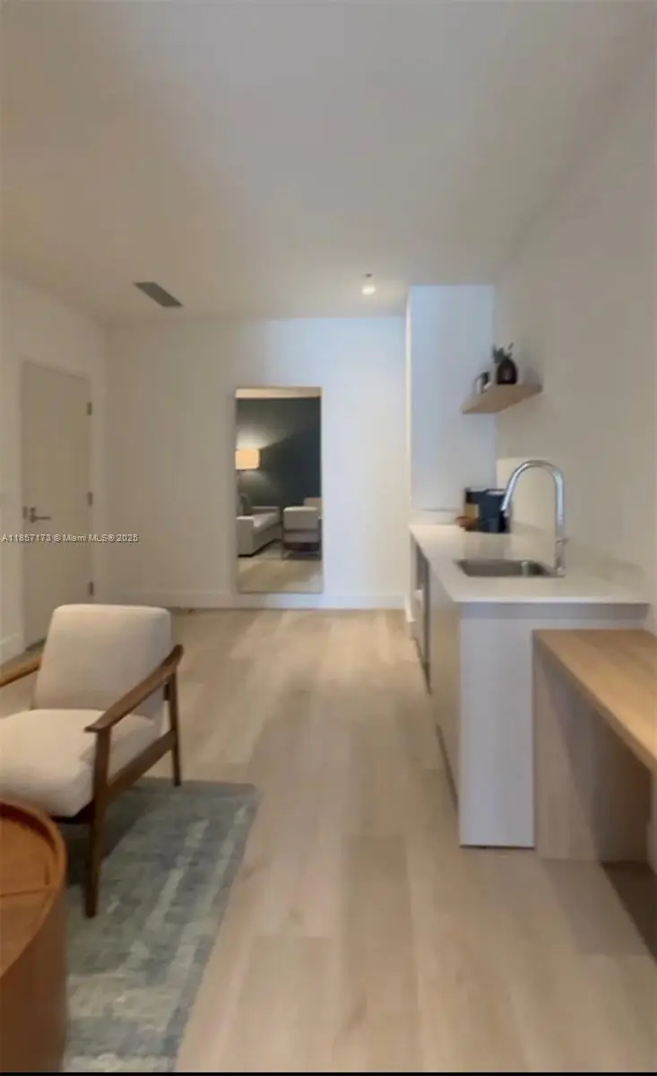 229 SW 9th St #403, Miami, FL 33130 - Image #2